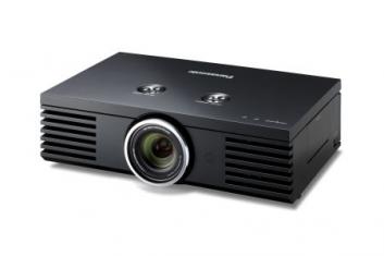 Proyector Full HD Panasonic PTAE4000E